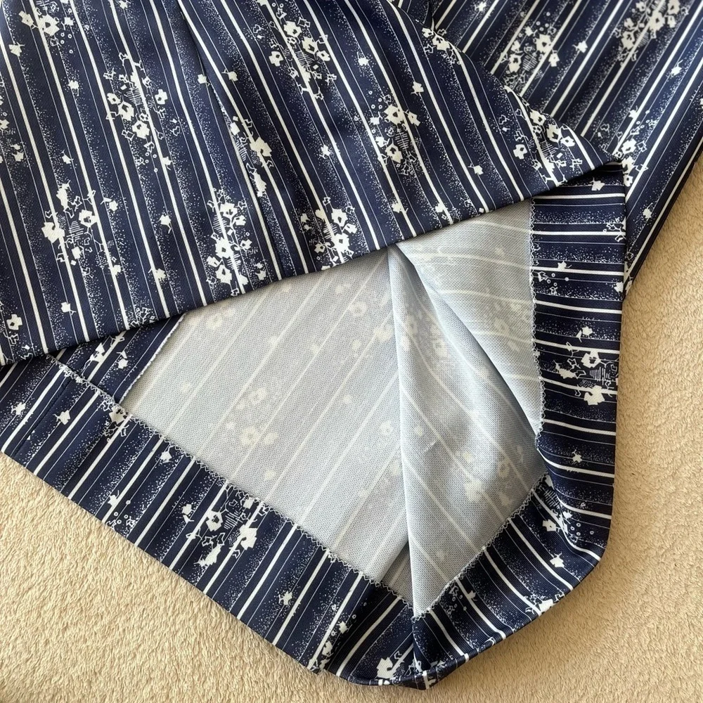 Vintage 70s Navy Floral Stripe A-Line Dress with Puff Sleeves - Picture 8 of 10